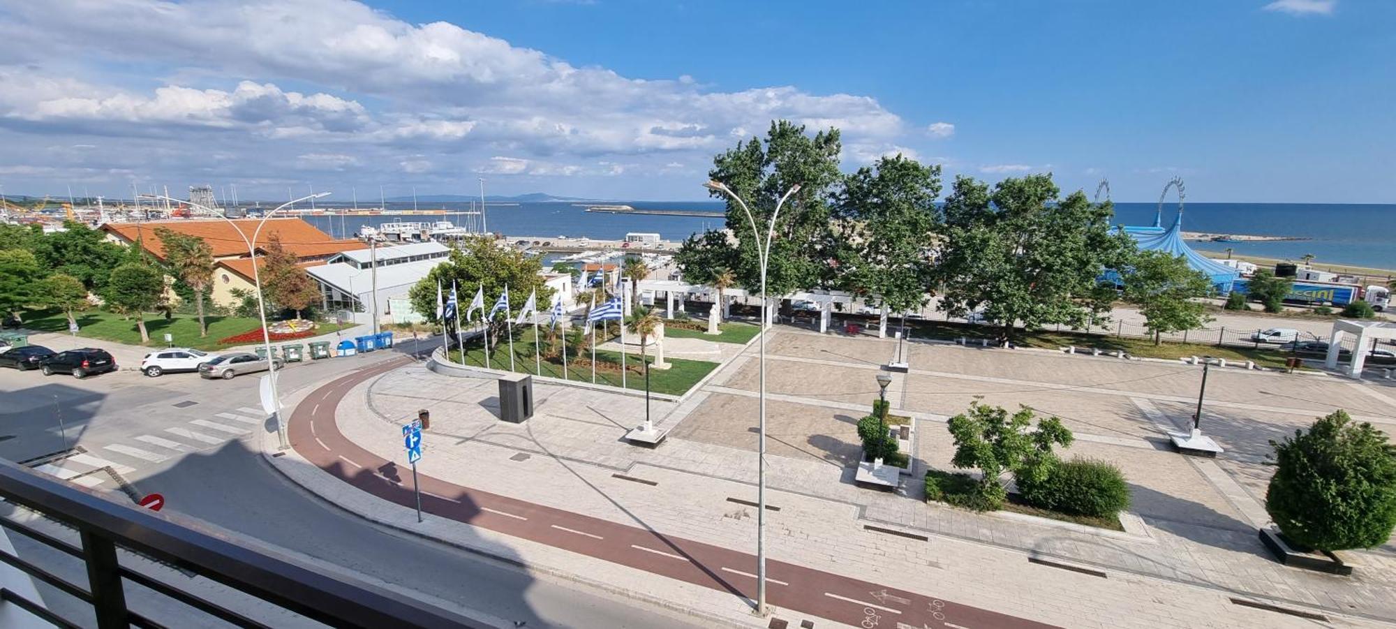 Amazing Sea View Apartment In The City Center! Alexandroupoli Bagian luar foto